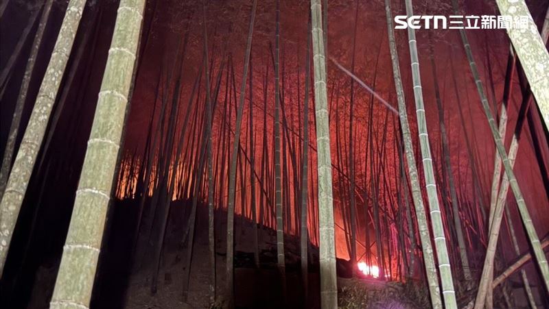 九芎神木後「火線長400米」空拍畫面曝光