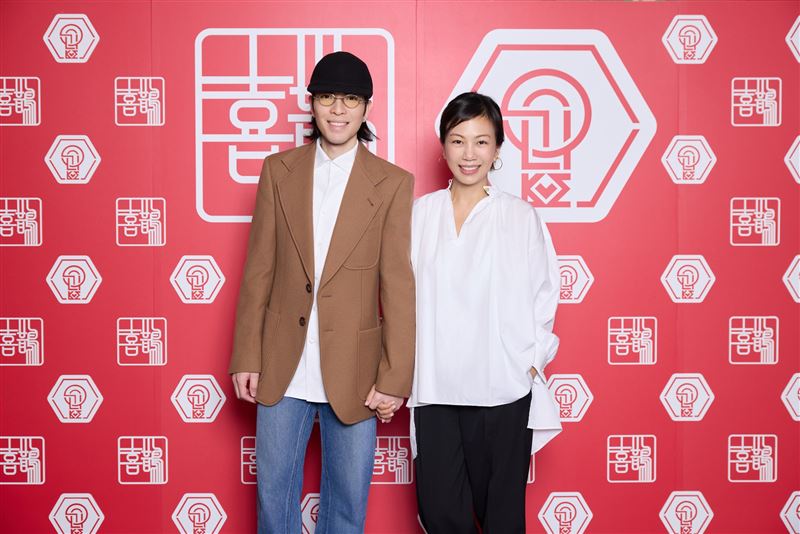 「老蕭」蕭敬騰、Summer合體出席尾牙。（圖／翻攝自臉書）