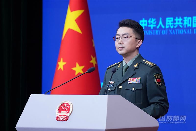 中國國防部發言人蔣斌29日舉行例行記者會（圖／翻攝自中國國防部網站）