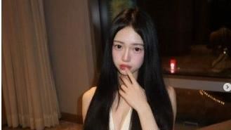 嚴凱泰千金豪門穿搭日常曝　戴378萬鑽錶