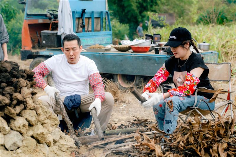 銀色夫妻檔屈中恆與Vicky驚喜現身。（圖／好看娛樂提供）