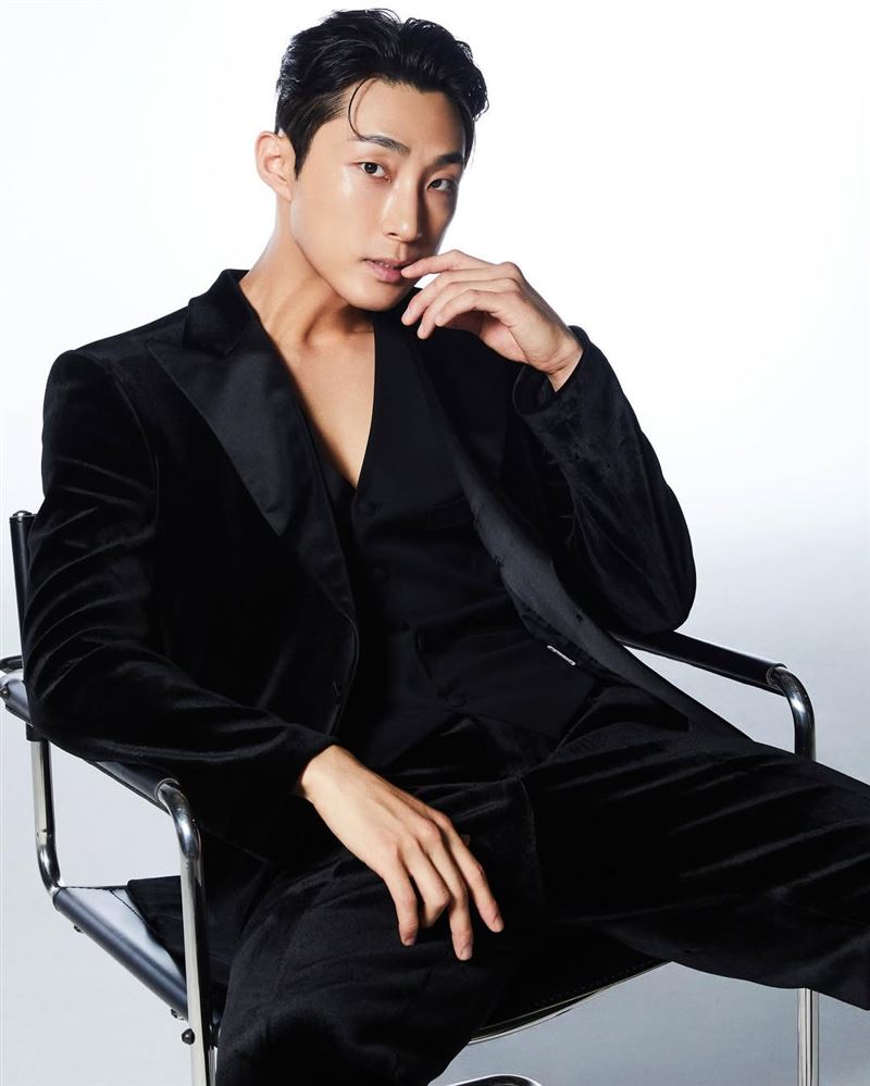 韓國演員裴奈拏爆出戀情，公司大方官宣認愛。（圖／翻攝自IG @narajangvvv）