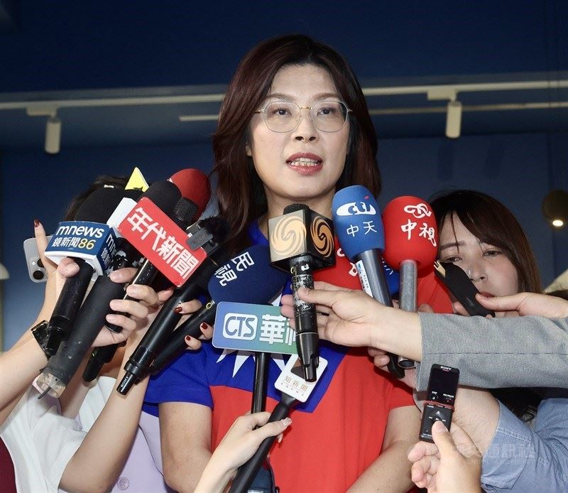 國民黨主席鄭麗文接受英國《經濟學人》專訪，稱她期待2026上半年與中國領導人習近平會面，報導直言她在進行最大豪賭。（圖／翻攝自X平台 @jacksonhinklle）