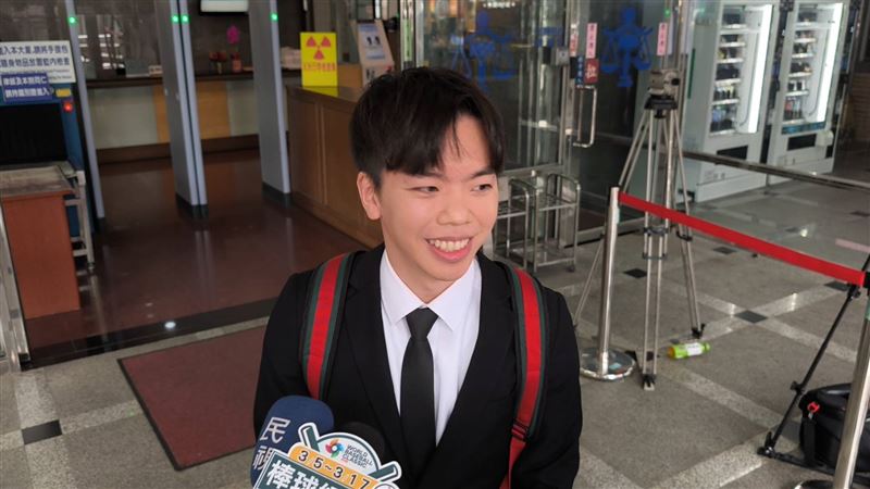 家寧律師郭柏鴻。(圖/記者莊淇鈞攝影)