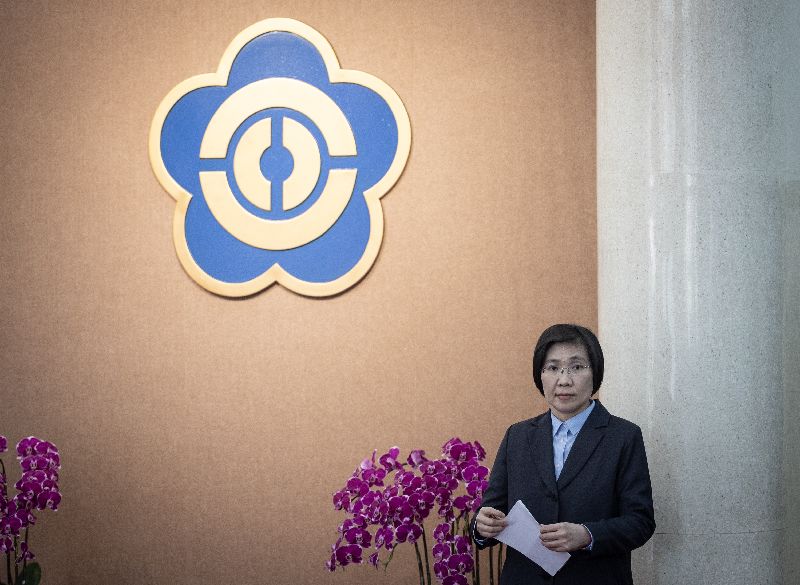 國民黨立委徐欣瑩與新竹縣副縣長、國民黨新竹縣黨部主委陳見賢角逐提名新竹縣長，徐欣瑩（圖）30日在立法院受訪表示，如果希望有公平公正的黨內初選機制會造成黨內僵局，她願意同意陳見賢所提的開放參選主張，成為兩人最大公約數，也希望未來兩人就朝著這個方向前進。（圖／中央社）