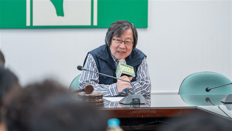 綠辦青年幕僚海選營 邱義仁親授選戰經驗