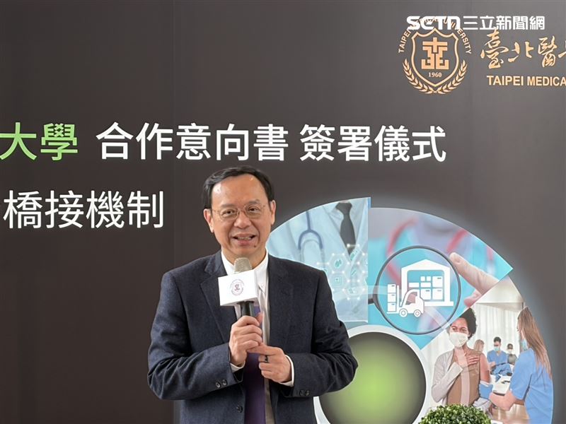 石崇良表示,禽流感雞蛋直接造成人類感染禽流感機率並不高,衛福部將重點放在禽傳人事件監測,疾管署已列為監測重點。(圖/記者簡浩正攝影)