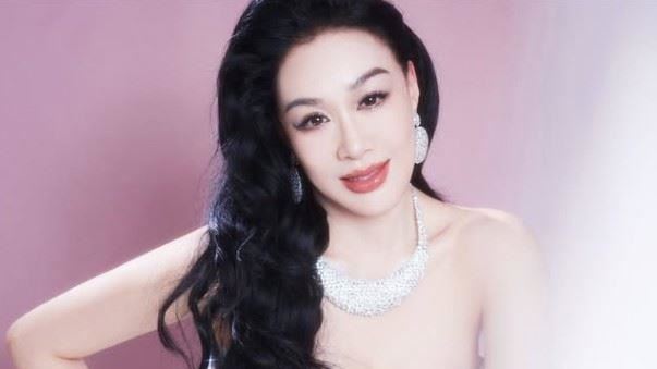 鍾麗緹淚揭!小女兒「弱視千度」險失明