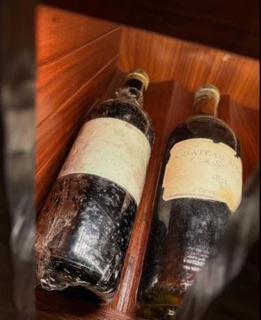 值得注意的是,布魯克林公開的照片中包含高價酒窖場景,可能是1831年的滴金酒莊葡萄酒或1811年葡萄酒,後者曾拍出約7萬5000英鎊(約新台幣324萬元)的成交價。(圖/翻攝自布魯克林IG)