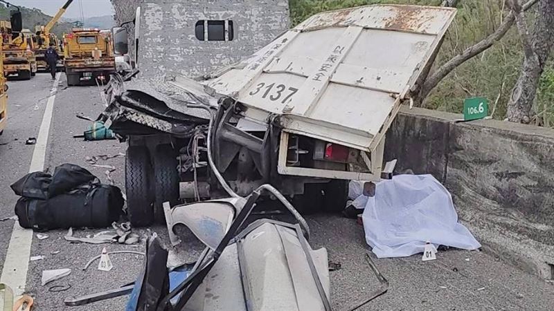 新/國道1死亡車禍!1男遭撞臟器外露慘死