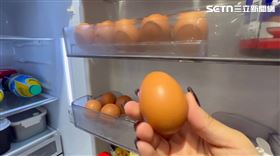 《三立新聞網》獨家訪問一位購買爆發禽流感疫情雞場蛋品的消費者，證實業者雞隻開始死亡後還在出貨。（圖／讀者提供）