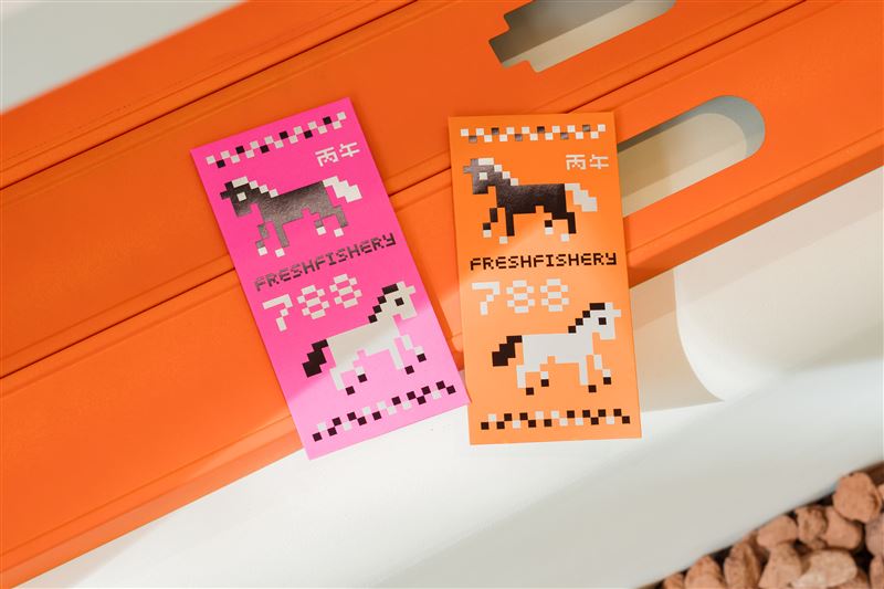 活動期間於快閃店及台北門市，消費滿2000元即贈限定紅包袋組乙份。（圖／漁事所提供）