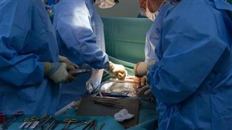 鑽石富商拉尼亞多2019年於巴黎接受陰莖增大手術期間猝死，案情歷經驗屍逆轉後曝光死因。（圖／翻攝自X，@t24comtr）