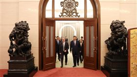 英相施凱爾與習近平在北京人民大會堂會談英國首相施凱爾（左）29日在北京人民大會堂與中國國家主席習近平（右）會談，兩人前後共處約3小時。（英國首相府提供）中央社記者陳韻聿倫敦傳真　115年1月30日