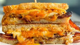 店內的烤起司三明治被點名太貴。（圖／翻攝自當事店家IG）