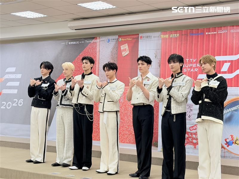 &amp;TEAM為了錄除夕特別節目來台。（圖／記者王培驊攝影）