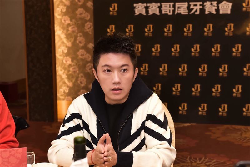 賓賓哥又爆爭議。(圖／翻攝自臉書）