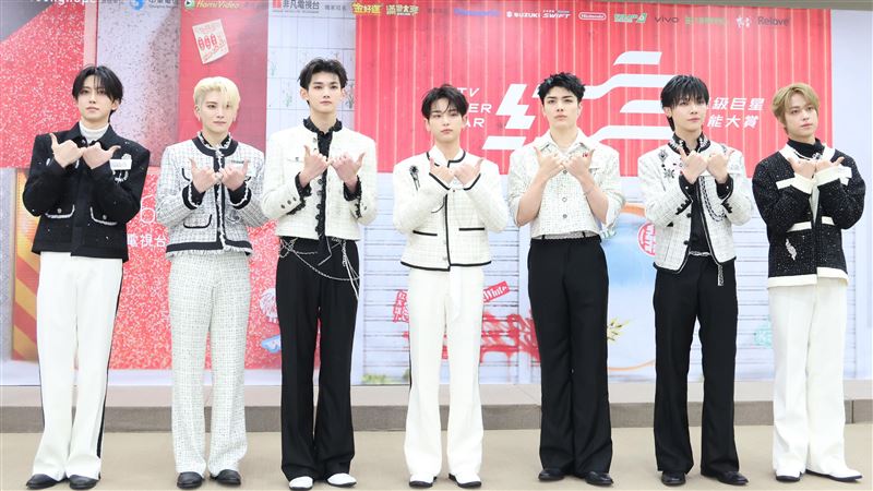 王奕翔帶&TEAM回家 親曝來台有秘密任務