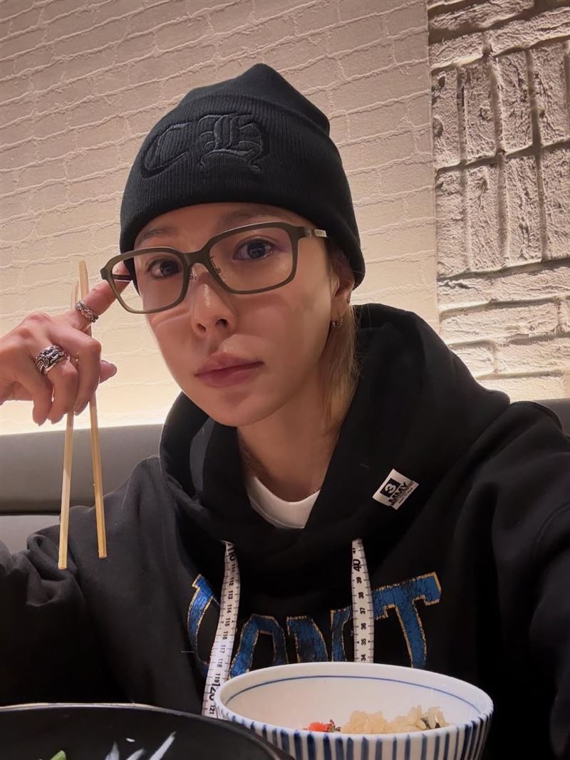 BoA寶兒在IG曬出旅遊照。（圖／翻攝自IG @boakwon）