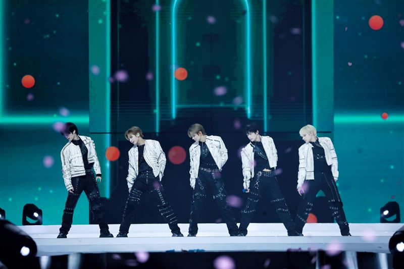 TXT首日吸引超過2.5萬人到場。（圖／翻攝自IG）