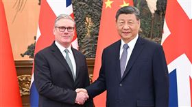 施凱爾今與習近平會面，他表示希望英中兩國建立「更成熟、更細緻」的關係（圖／翻攝自X平台 @SpoxCHN_MaoNing）