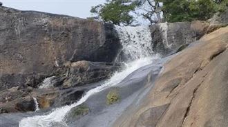 一名50歲的辣媽把弗雷瀑布當成溜滑梯，結果頭撞岩石慘亡。（圖／翻攝自IG @parquenacionalnahuelhuapi）