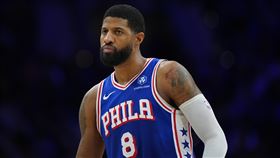 76人前鋒喬治（Paul George）違反禁藥規定遭禁賽25場。（圖／美聯社／達志影像）