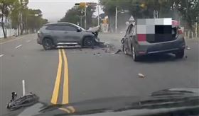 雲林縣斗六市,車道,轎車,休旅車,台3線,綠色隧道（圖／翻攝畫面）