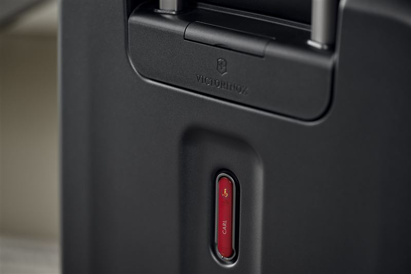 馬年限量設計刀殼組。(圖/品牌業者提供)