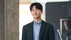 《愛情怎麼翻譯？》金宣虎、高允貞。（圖／Netflix提供）