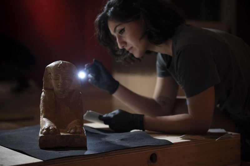 目前正在奇美博物館展出中的《埃及之王：法老》特展，幕後隱含許多工作人員的心血與努力。（奇美博物館提供）