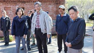 蔡英文爬山片傳舒華聲音　網驚：以為聽錯