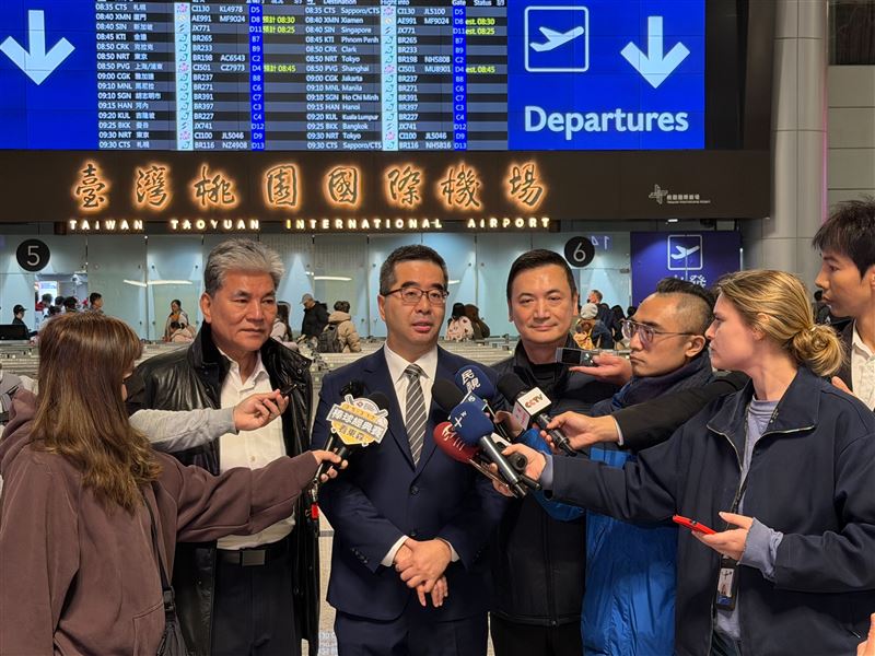 國民黨副主席蕭旭岑偕同國政基金會副董事長李鴻源上午率團前往北京參加「兩岸交流合作前瞻論壇」（圖／國民黨提供）