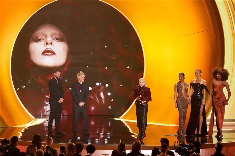 女神卡卡（Lady Gaga）憑藉專輯《Mayhem》奪下葛萊美「最佳流行演唱專輯」獎。（圖／美聯社／達志影像）