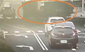 林新醫院,台中市南屯區,永春,貨車,曳引車,事故（圖／翻攝畫面）