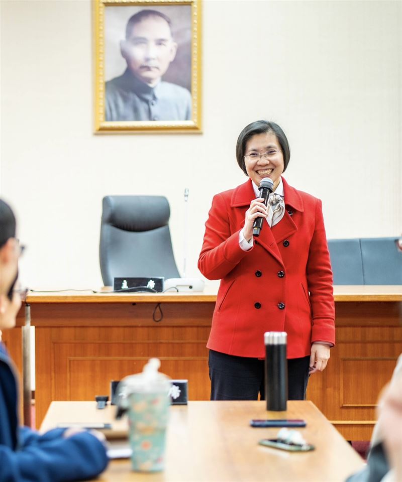 徐欣瑩辦公室強調，團結在黑箱之下是共犯，打破黑箱才是真正的負責。（圖／徐欣瑩辦公室提供）