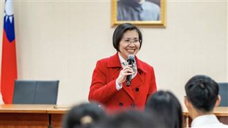 陳見賢辭主委駁黑箱　徐欣瑩辦公室回應了