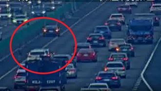 桃園,桃園市,中壢,事故,車流,國道,追撞,車禍,上班,回堵。（圖／翻攝畫面）