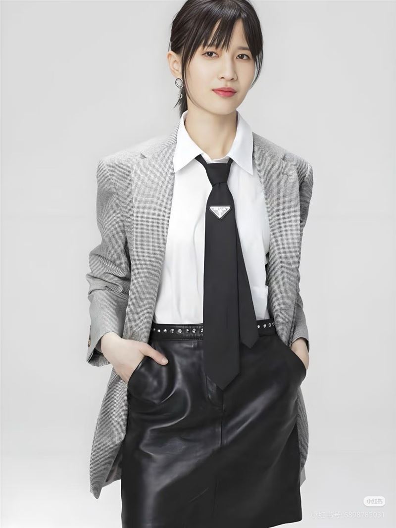 中國網紅Papi醬拍攝諷刺春晚的短片，掀起陸網熱議。（圖／翻攝自微博）