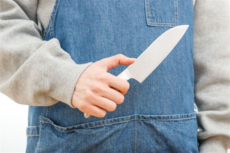 印尼傳出一名12歲女童持刀殺害睡夢中的母親，調查發現疑受到動漫《名偵探柯南》啟發。（示意圖，photoAC）