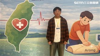 教授突倒下沒脈搏　男大生路過搶命成功