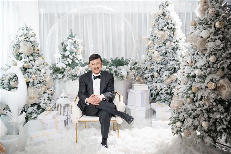 余天分享「巴掌功」緣起，與豬哥亮有關。（圖／萬星傳播提供）