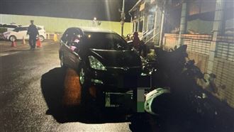 保全開車撞倒行人　誤踩油門暴衝輾過害命