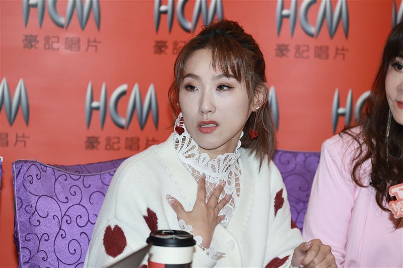 謝金晶自爆右乳有3公分硬塊,目前正在等待檢查報告出爐。(圖/記者鄭孟晃攝影)