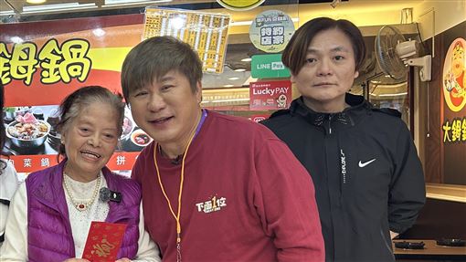 胡瓜化身驚喜！地方阿嬤眼神冒愛意出手了