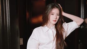舒華是韓國女團「i-dle」成員。（圖／翻攝自IG）