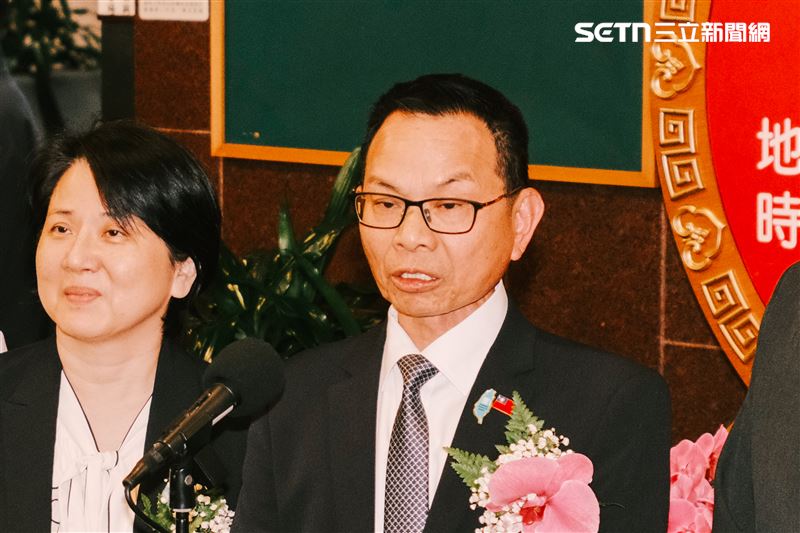 陳清龍表示，是王義川主動打給他，他再回電，因大家都是朋友所以禮貌性的寒暄。（圖／記者楊士誼攝影）