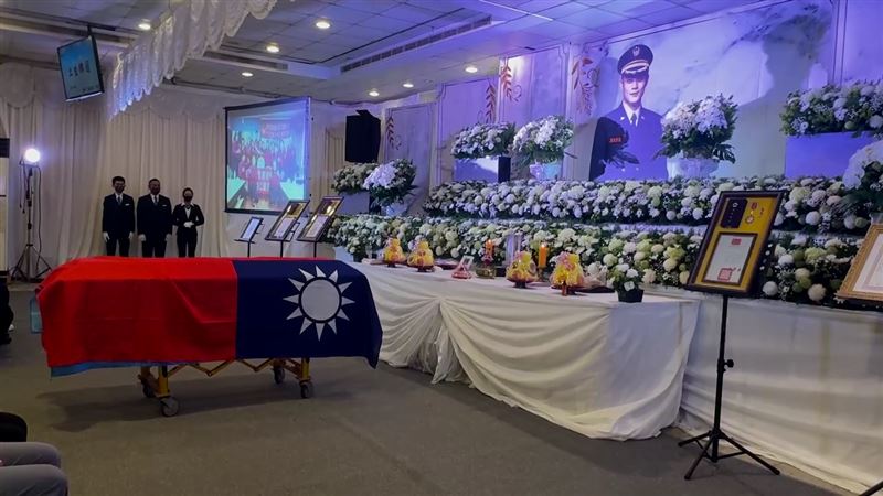 基隆市殉職消防小隊長詹能傑今天舉行公祭。（圖／翻攝畫面）