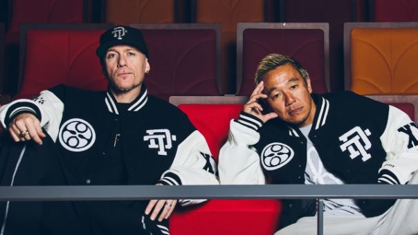 成員Micro(右)因持有乾燥大麻遭逮捕。(圖/翻攝自Def Tech官方IG)