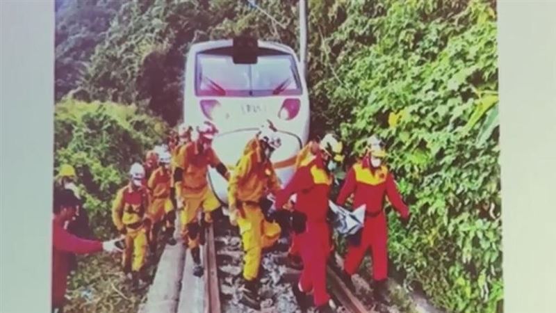 基隆市殉職消防小隊長詹能傑生前參與救災畫面。（圖／翻攝畫面）